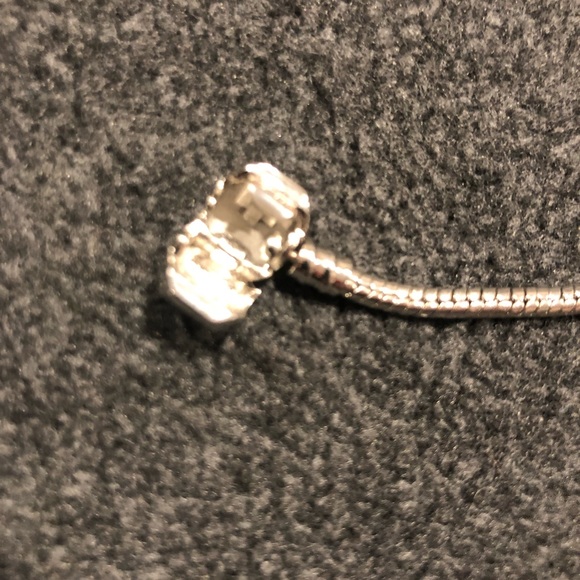 LADIES SLIDE CHARM BRACELET. LOTS OF CHARMS - Picture 2 of 8